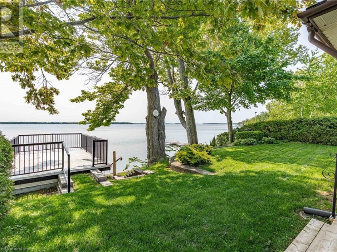 2703 LAKESIDE Drive, 