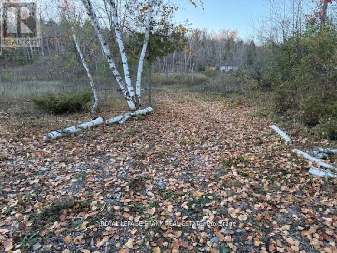 PT LT 20 FIRE ROUTE 121, Pigeon Lake