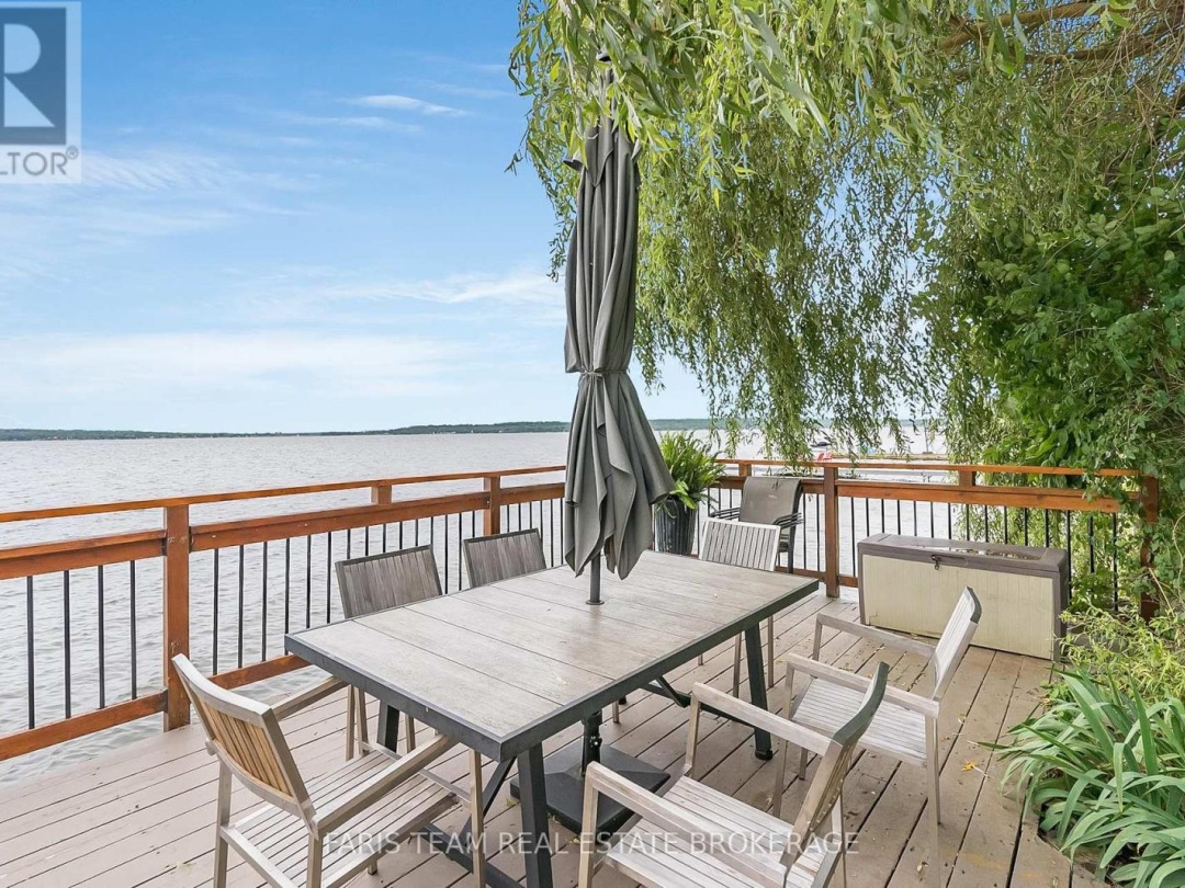 282 ROBINS POINT ROAD, 