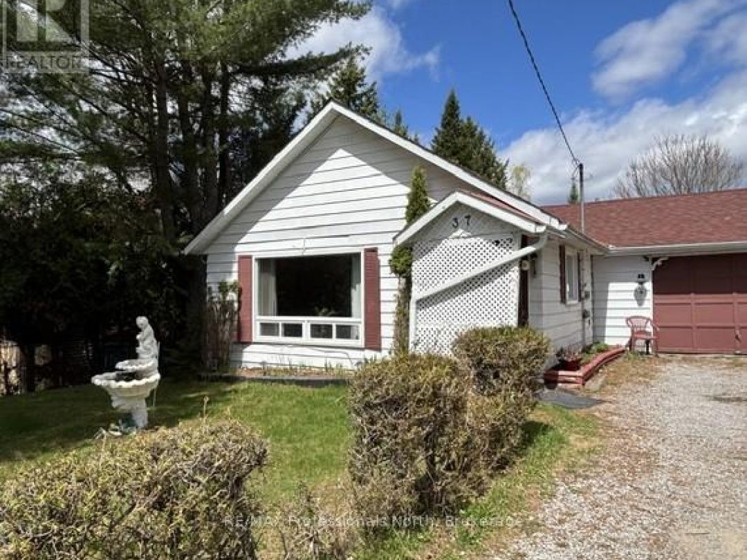 37 PRINCE STREET, Minden Hills (Minden)
