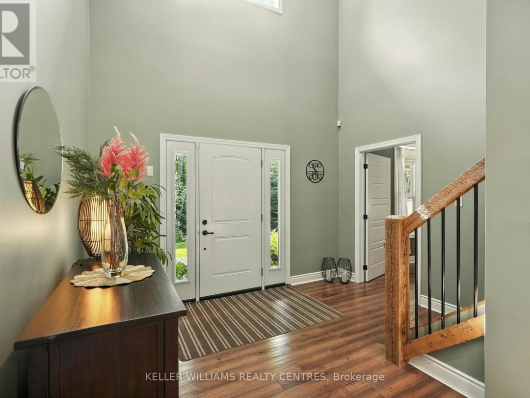 96 LINDGREN ROAD E, 