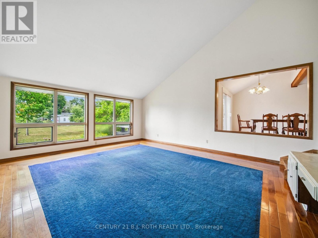 1415 CUNNINGHAM CRESCENT, 