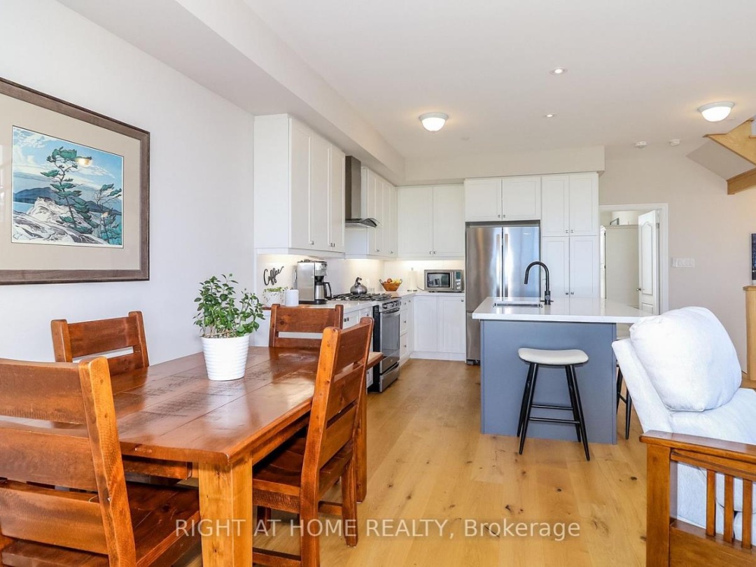 100 MARINA VILLAGE DRIVE, Georgian Bay