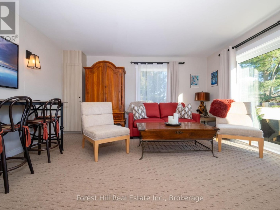 303 - 1235 DEERHURST DRIVE, Peninsula Lake