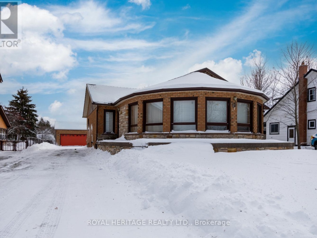 31 WELLINGTON STREET, 