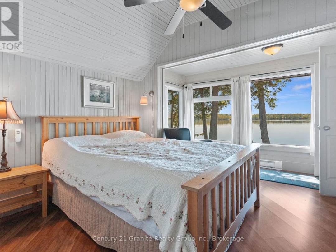 359 AVERY POINT ROAD, Dalrymple Lake