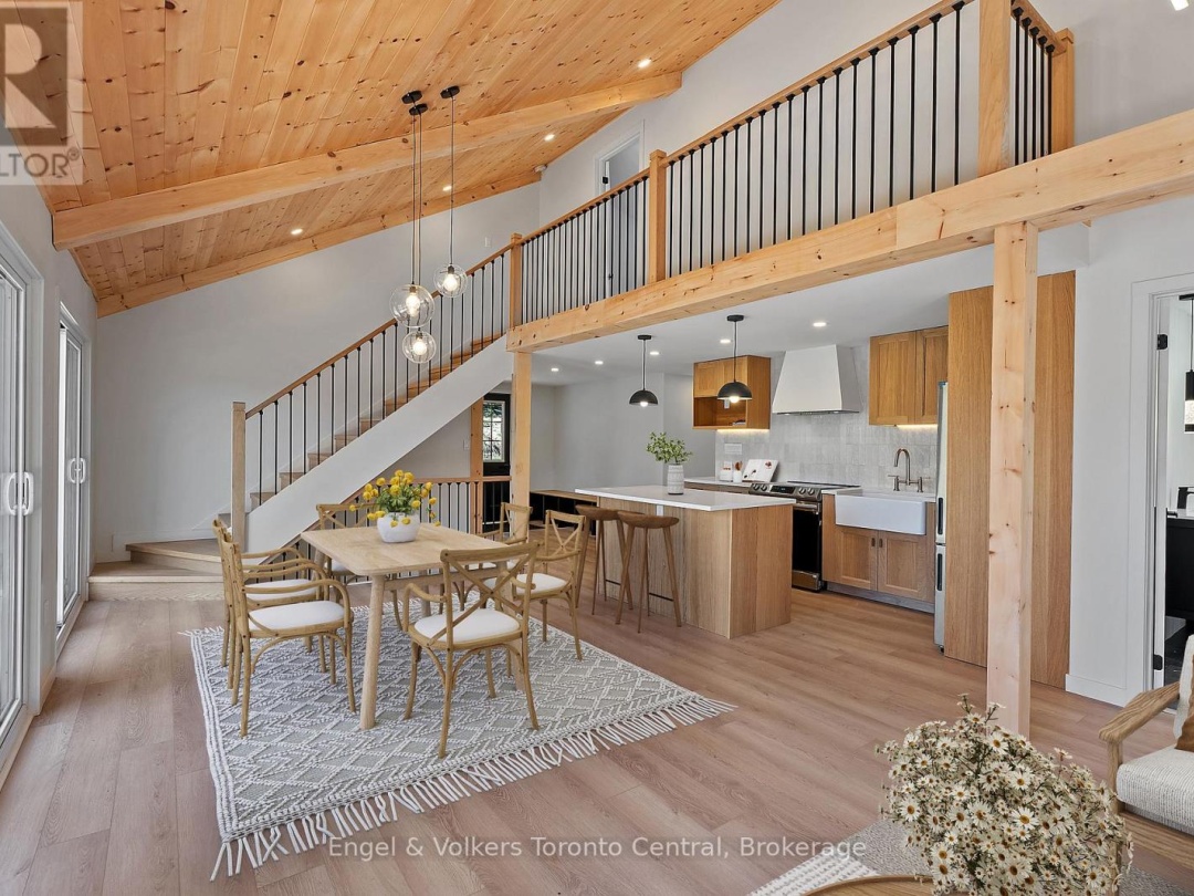 1457 LAKE JOSEPH ROAD, McTaggart Lake