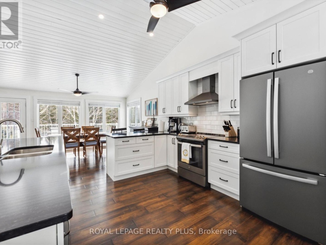 16 Black Bear Drive, Cameron Lake