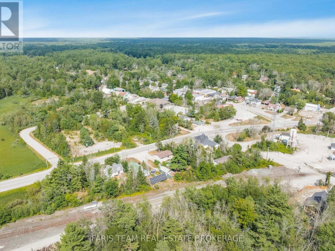 8304 COUNTY ROAD 169, 