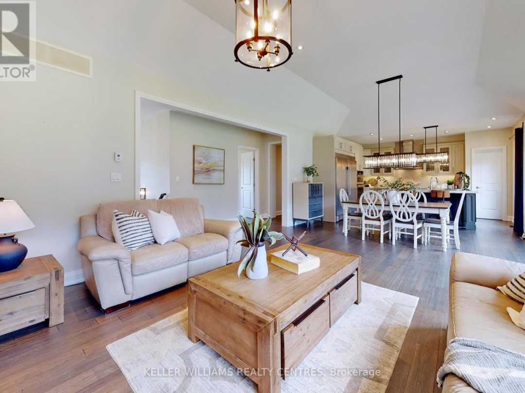 34 GEORGIAN GRANDE DRIVE, 