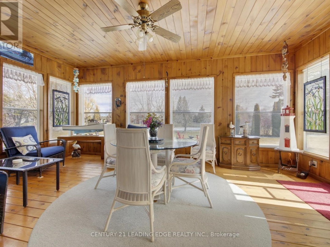 17 SANDLEWOOD TRAIL, Lake Simcoe