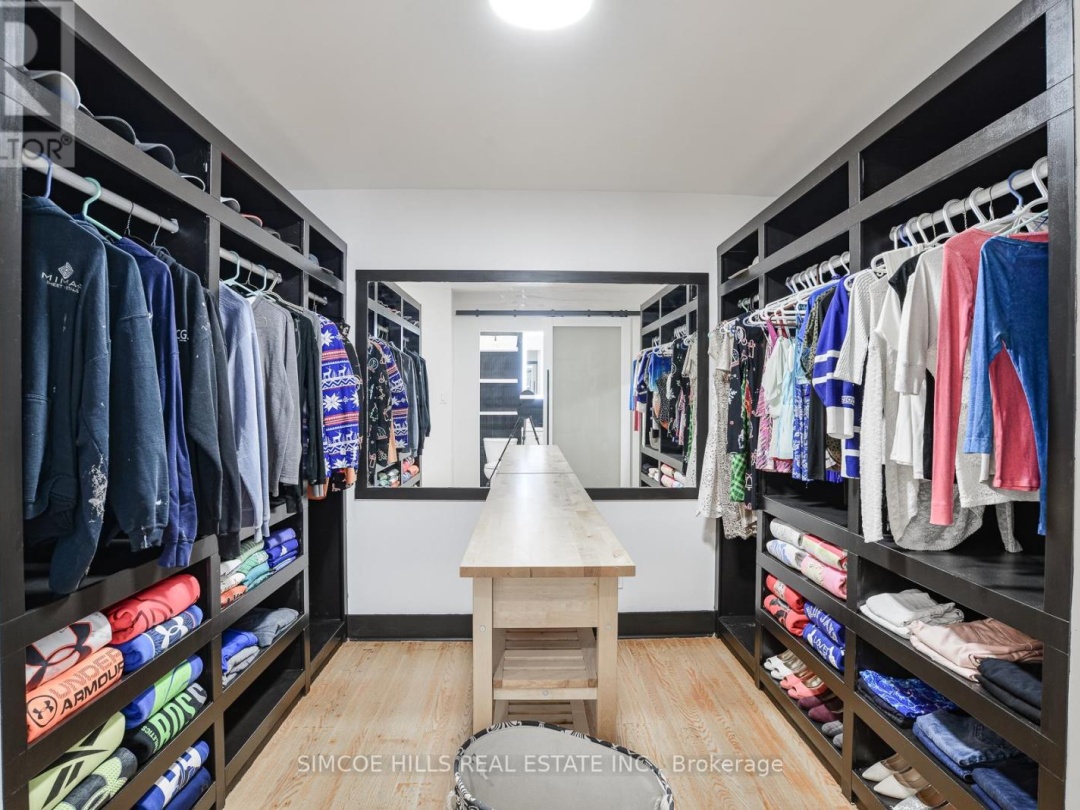 106 NORTH STREET W, 