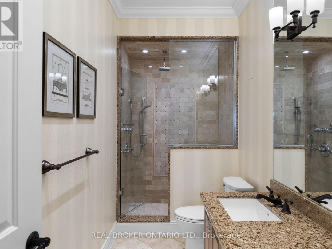 3315 BEACH CLUB BOULEVARD, 