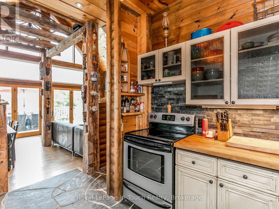 8 B686 DERBYSHIRE, Georgian Bay