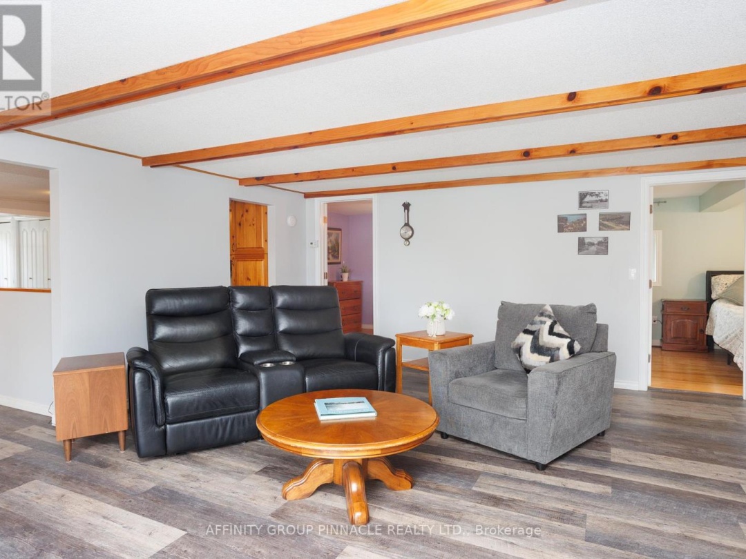 106 COLDSTREAM ROAD, Rosedale Lake