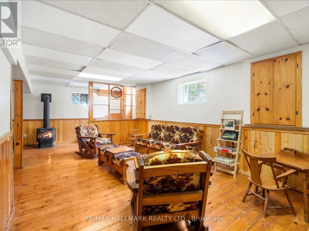 25 LITTLE SILVER LAKE WAY, Little Silver Lake
