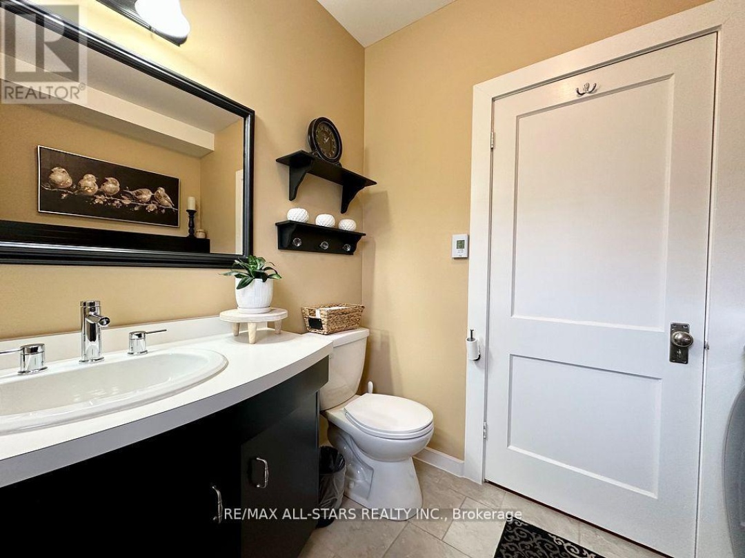 18 JOSEPH STREET, Kawartha Lakes (Bobcaygeon)