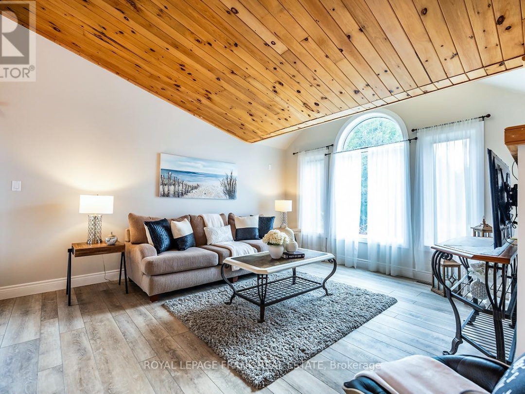 25 SHELLEY DRIVE, 