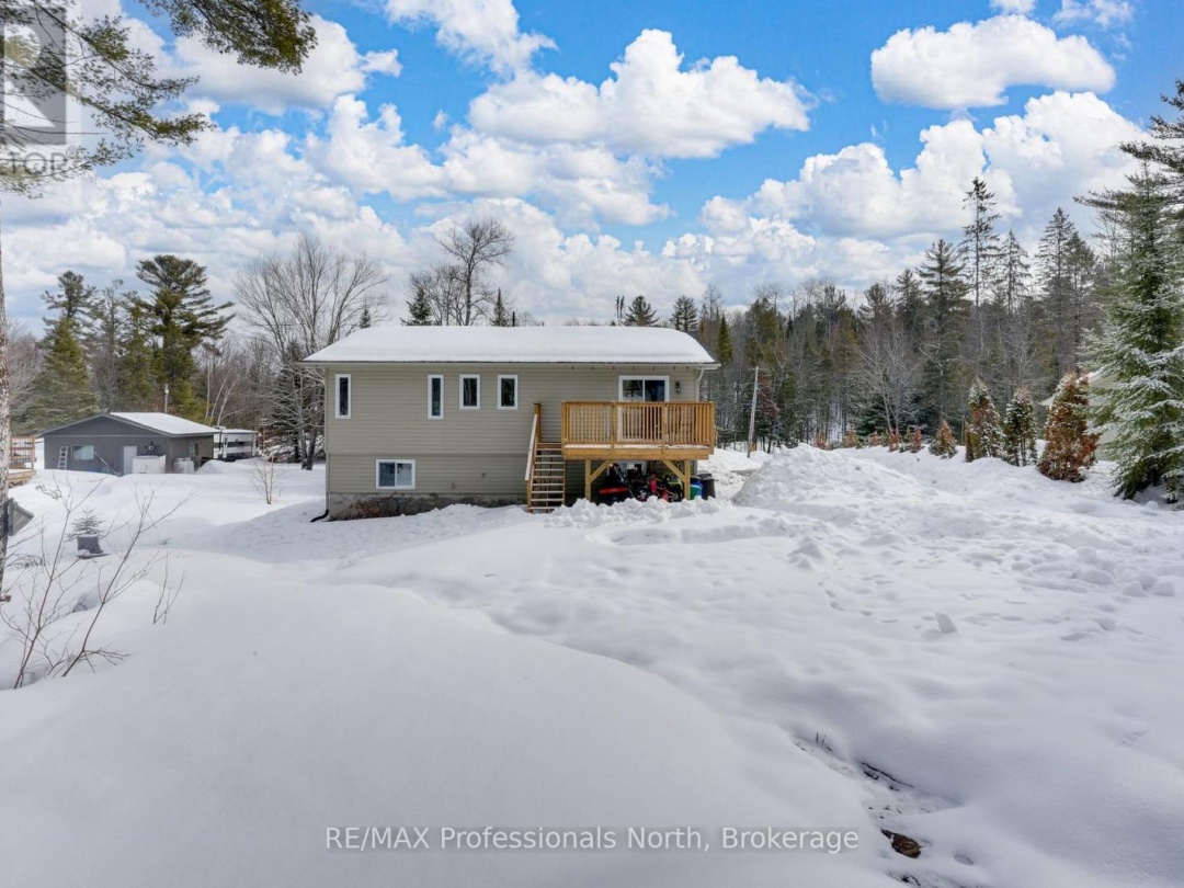 1036 POST ROAD, Bracebridge (Macaulay)