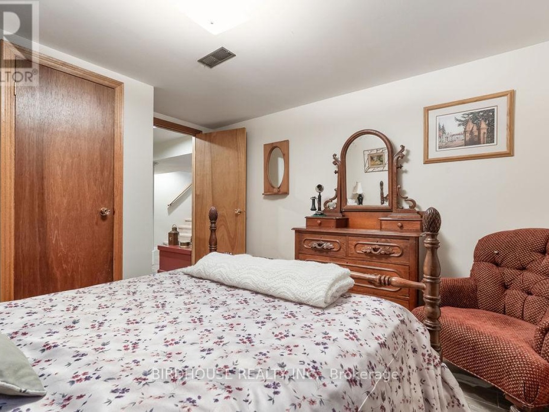 47 NORTH WATER STREET, Gull River