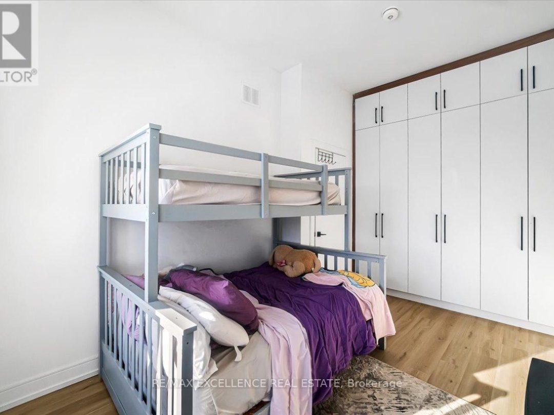 3717 QUAYSIDE DRIVE, Severn (West Shore)