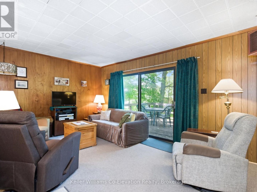 3 CROSSINGVIEW LANE, 
