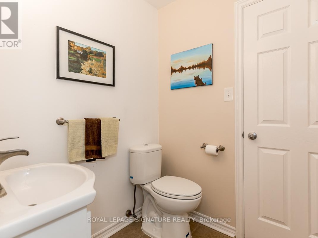 1032 BASE LINE ROAD, Gravenhurst (Morrison)