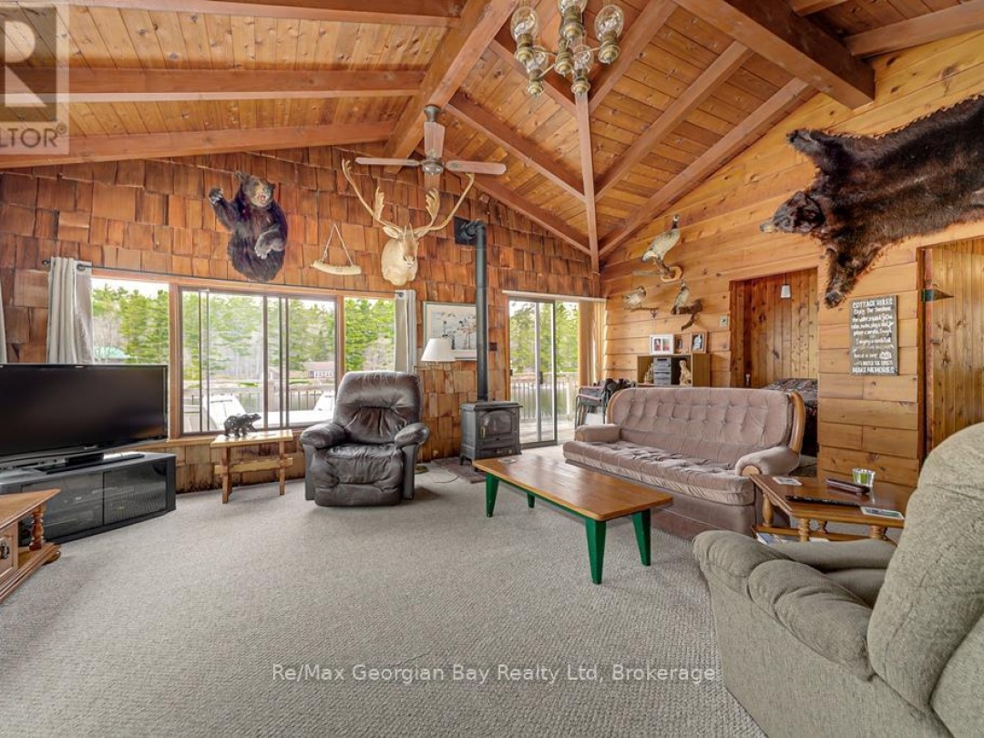 15SR405 SEVERN RIVER SHORE, Severn River