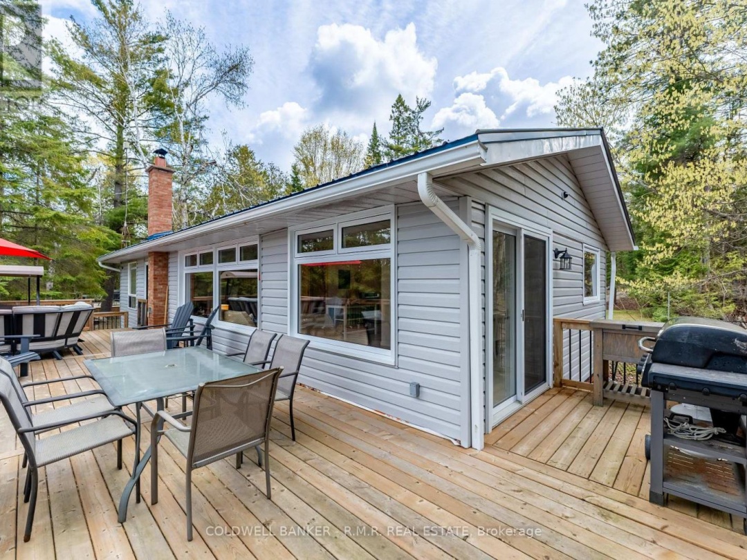 63 LITTLE SILVER LAKE WAY, Little Silver Lake