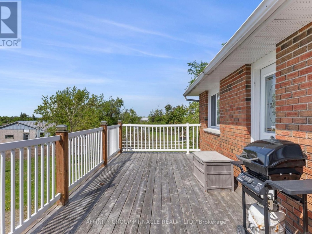 572 COUNTY RD 8 ROAD, Kawartha Lakes (Verulam)