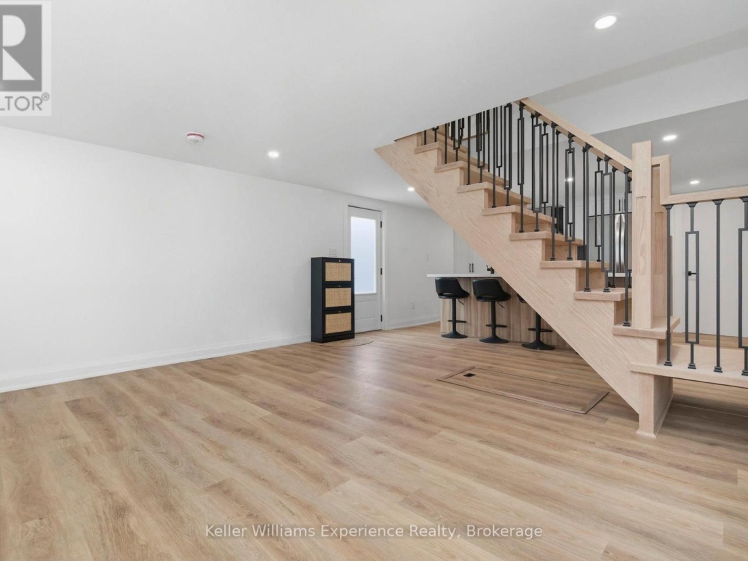 3355 MUSKOKA STREET, Severn (Washago)