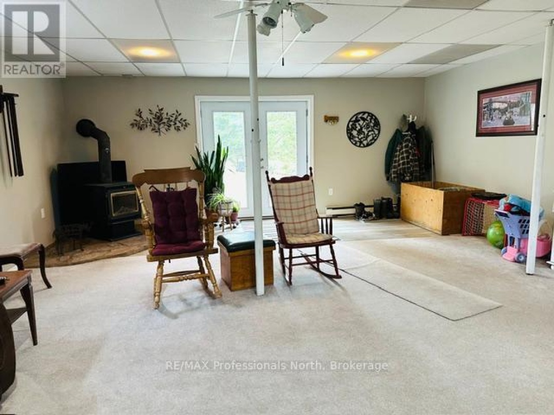 1297 HUNTER CREEK ROAD, Minden Hills (Lutterworth)