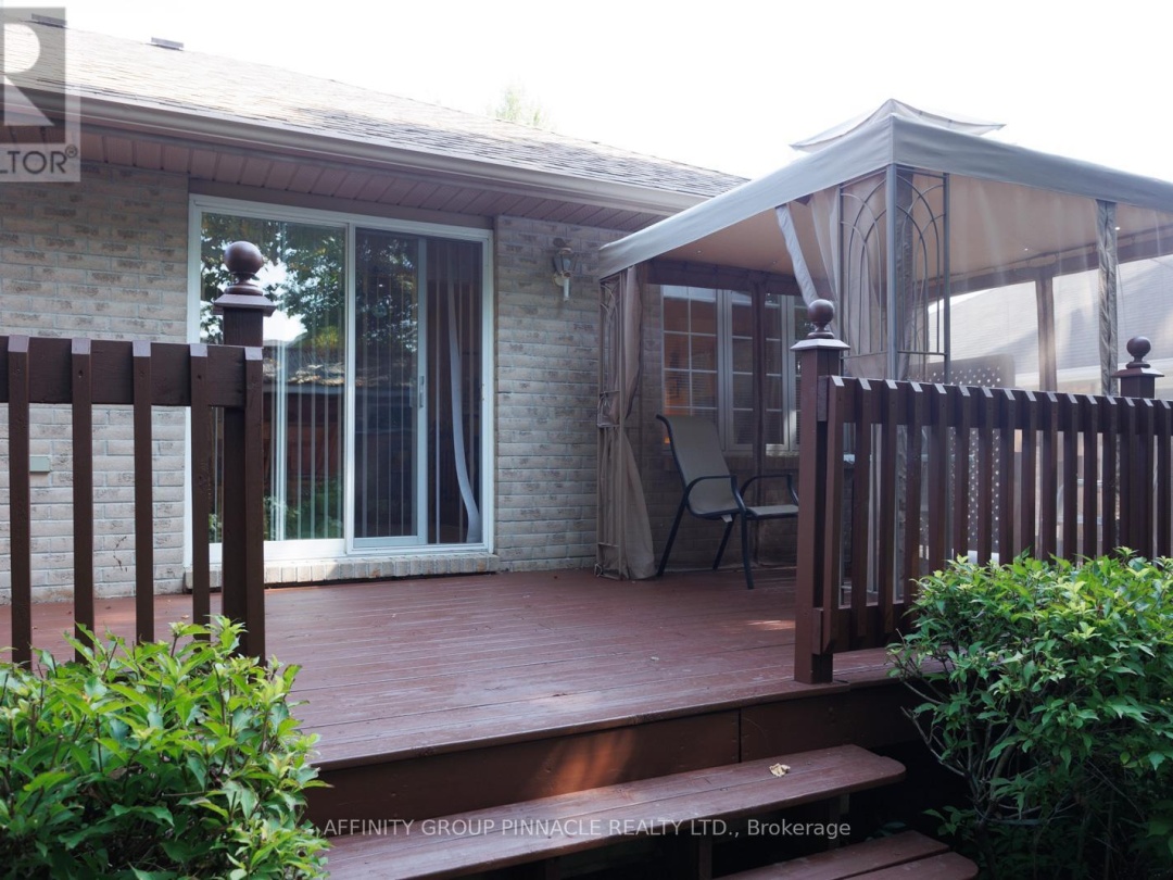 16 HILLVIEW DRIVE, Kawartha Lakes (Bobcaygeon)