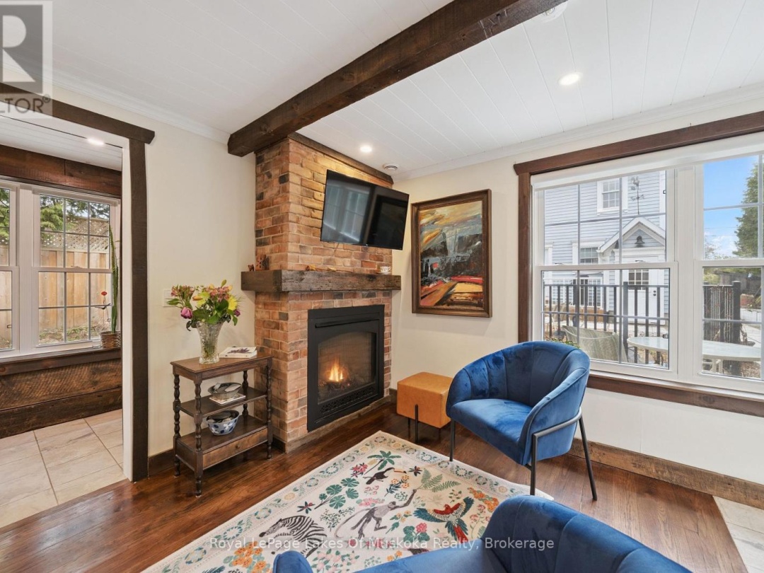 212 JAMES STREET, Bracebridge (Macaulay)