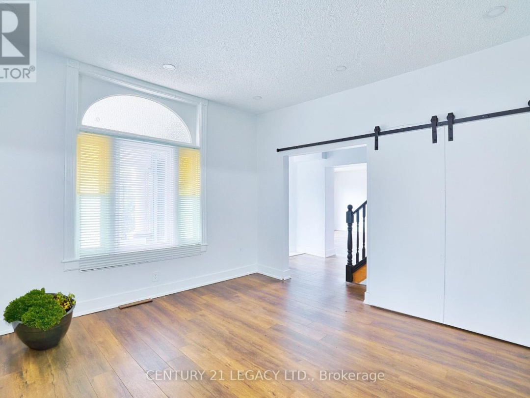 23 LANSDOWNE STREET W, Huntsville (Chaffey)