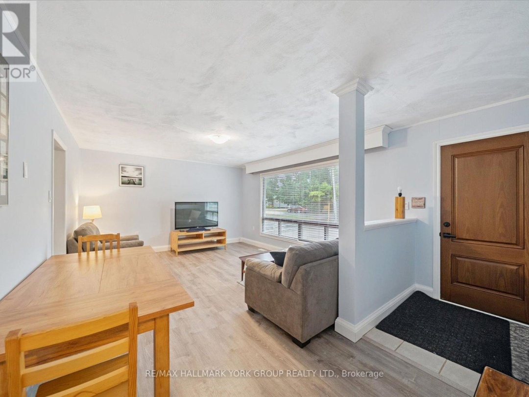 276 CHURCH STREET, Lake Simcoe