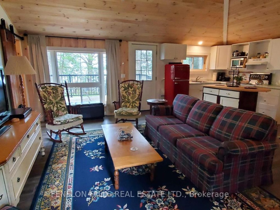 168 LAKEBREEZE ROAD, Cameron Lake