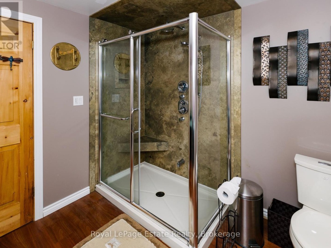 1157 BETWEEN LAKES TRAIL, 