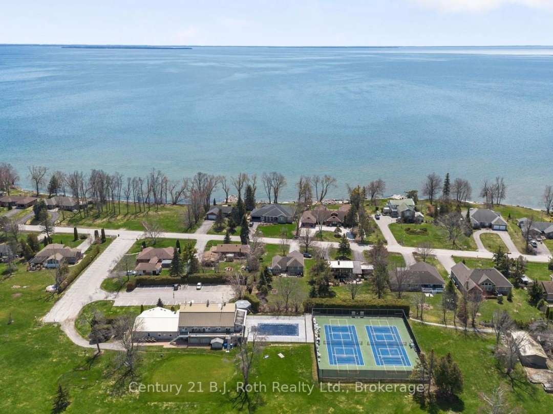 179 BAYSHORE DRIVE, Lake Simcoe