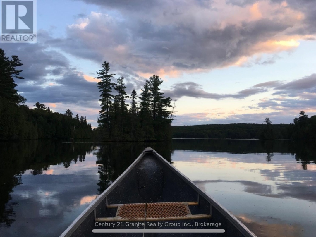 1037 ROTUNDA DRIVE, Contau Lake