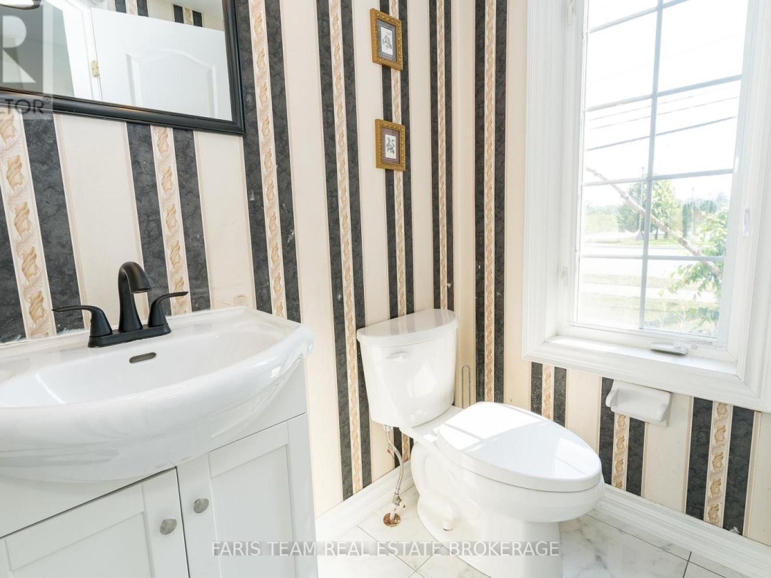 2 VANESSA DRIVE, 