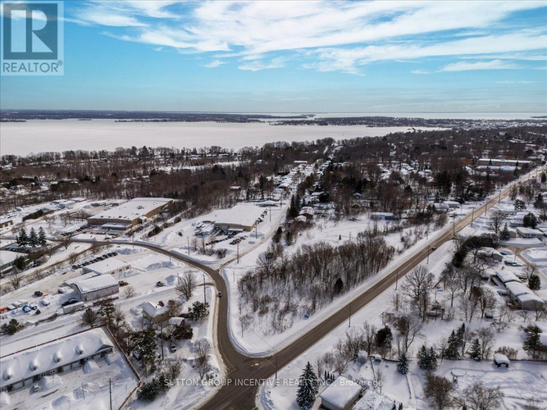 570 LACLIE STREET, Orillia