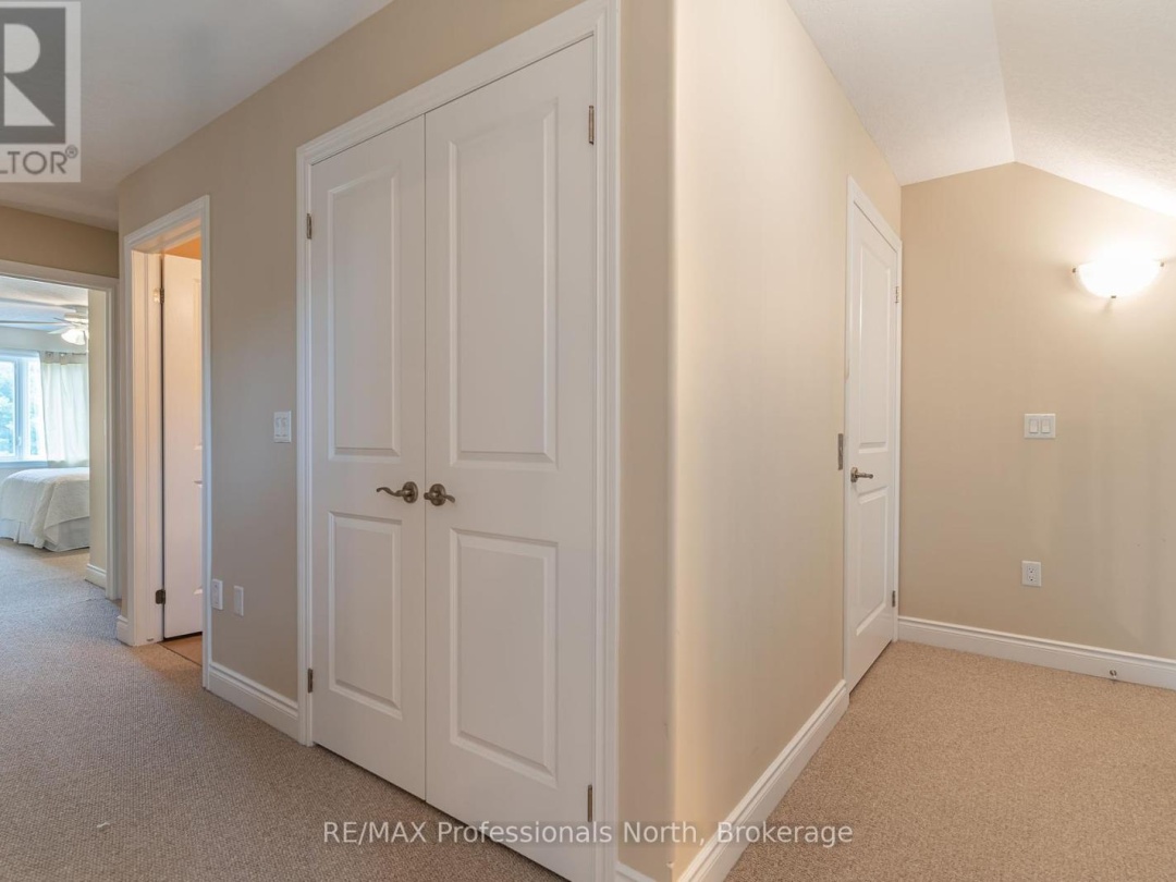 46 WEBB CIRCLE, 