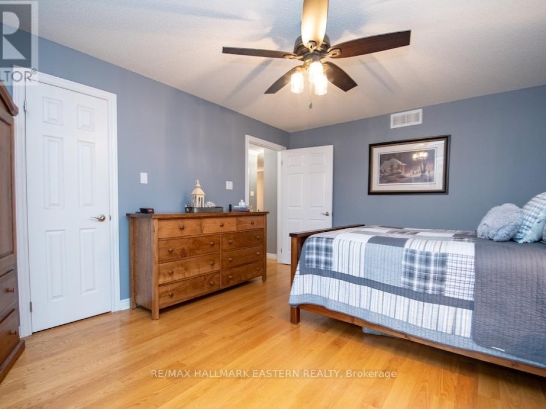 4 HUNTINGWOOD CRESCENT, Kawartha Lakes (Bobcaygeon)