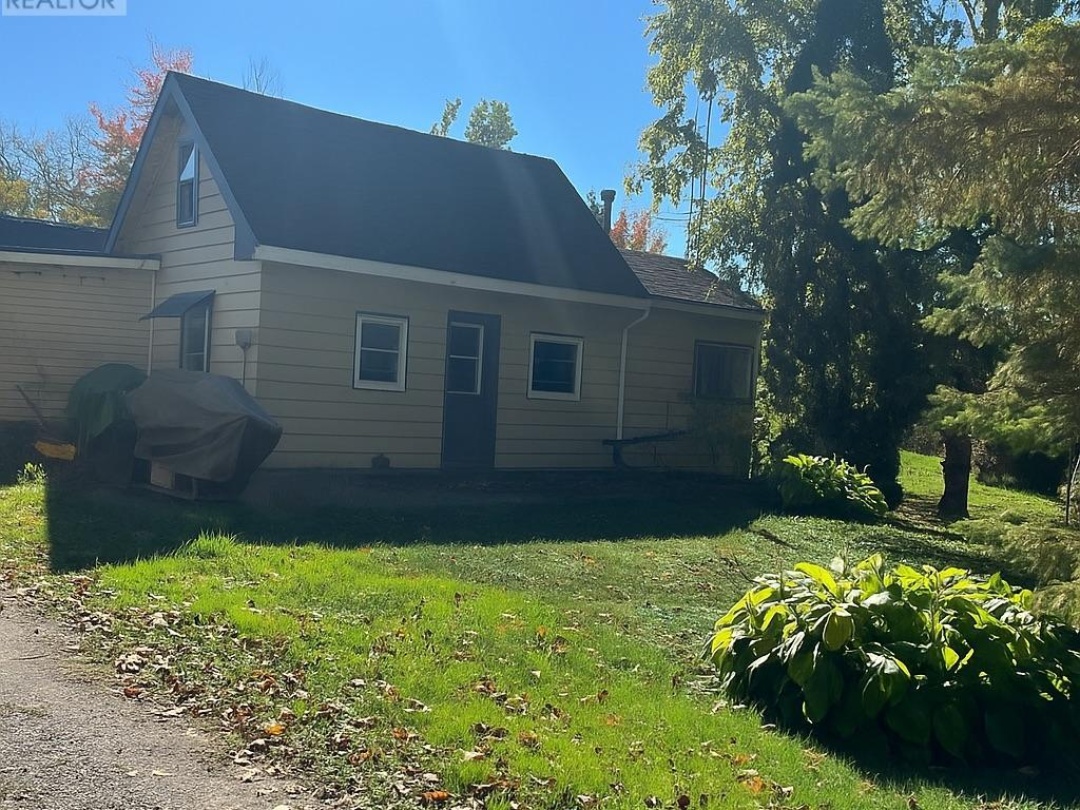 4075 AIRPORT ROAD, Ramara