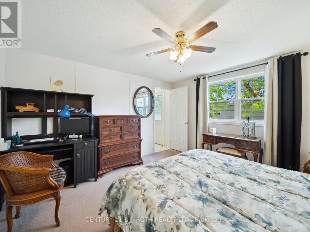 4117 ASH CRESCENT, 