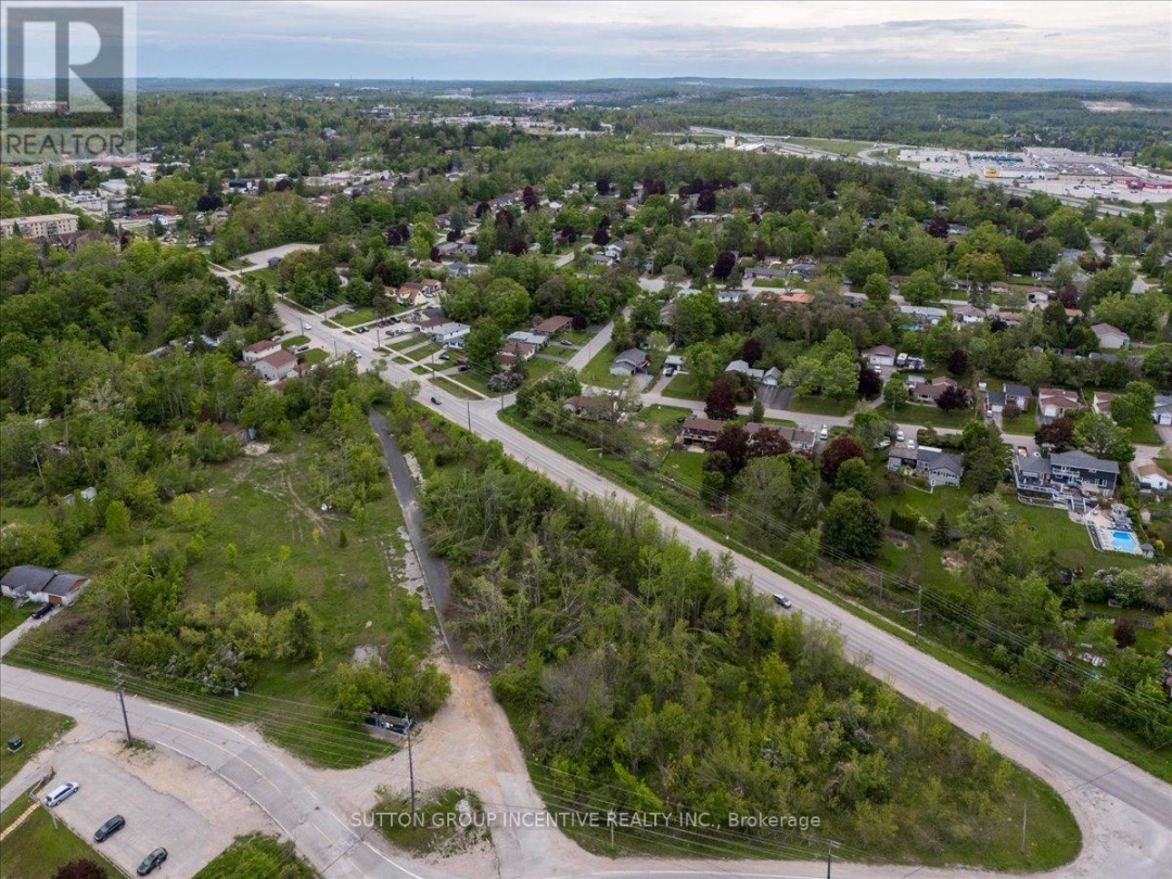 570 LACLIE STREET, Orillia