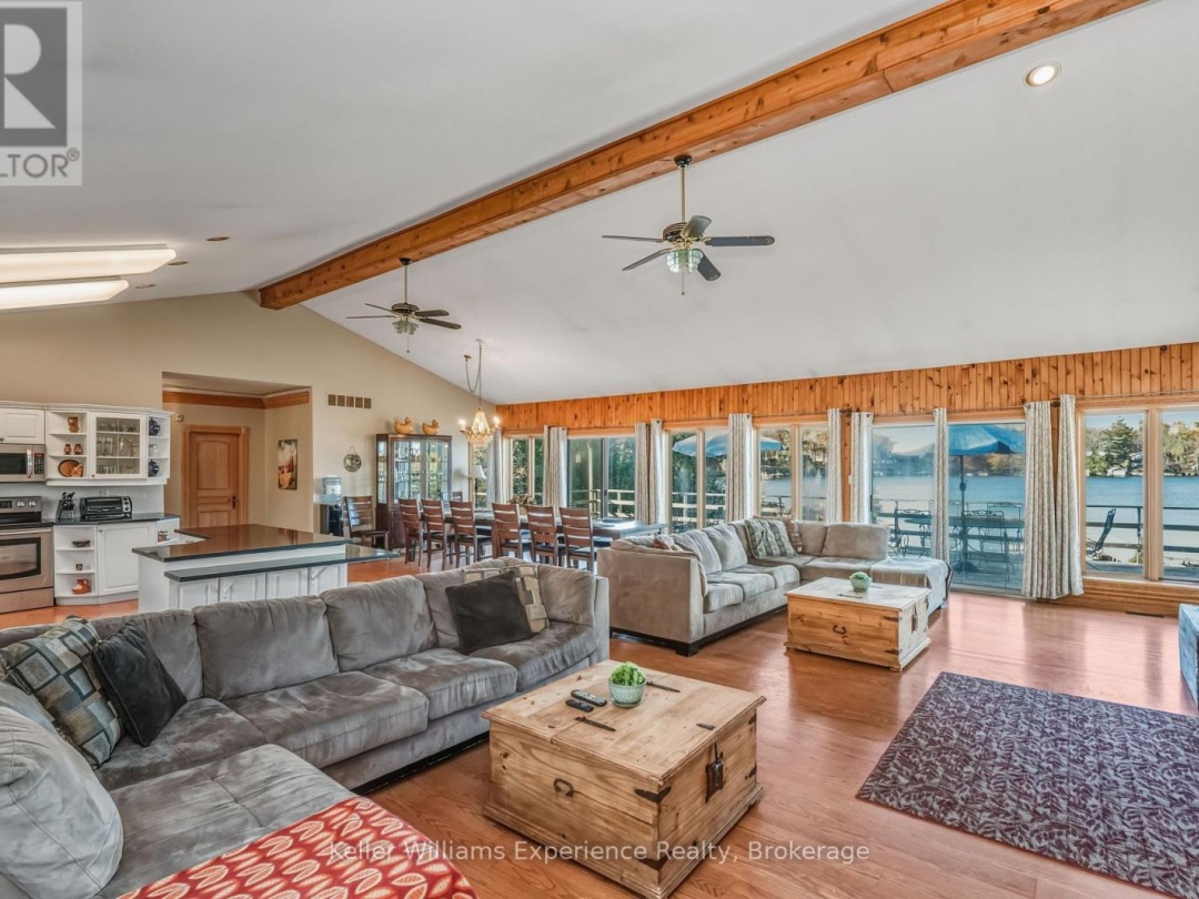 804 KINGS FARM ROAD, Gloucester Pool