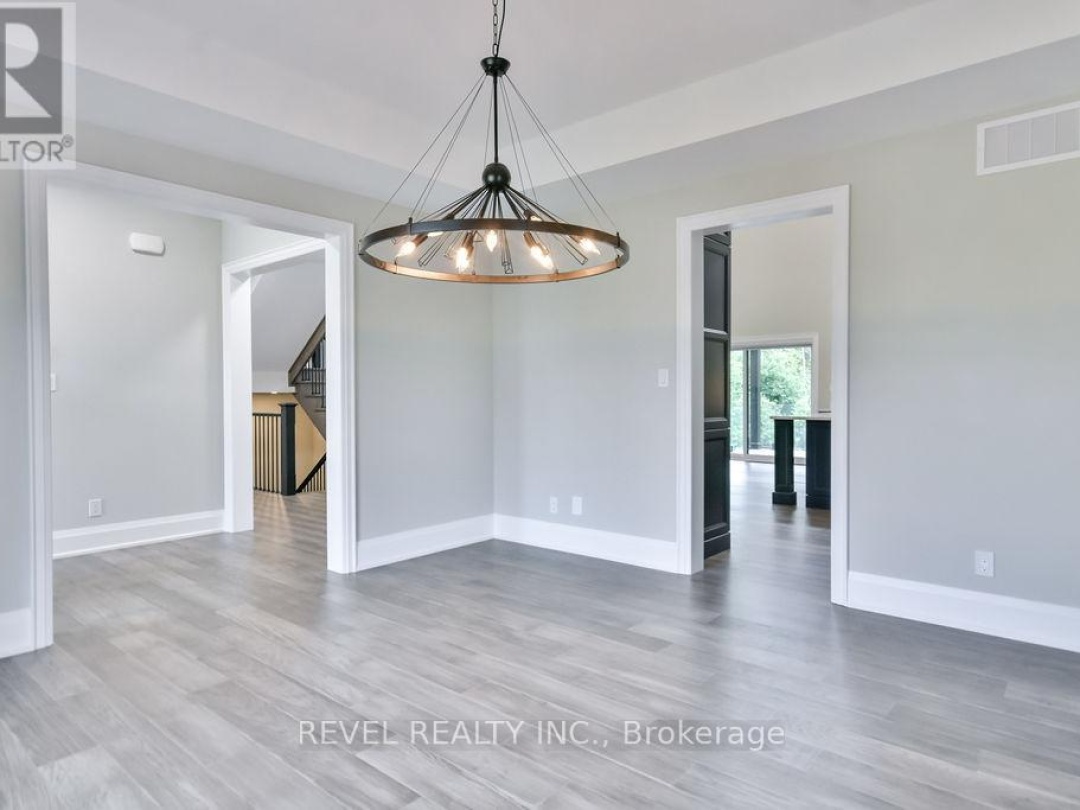 4 CLYDESDALE COURT, 