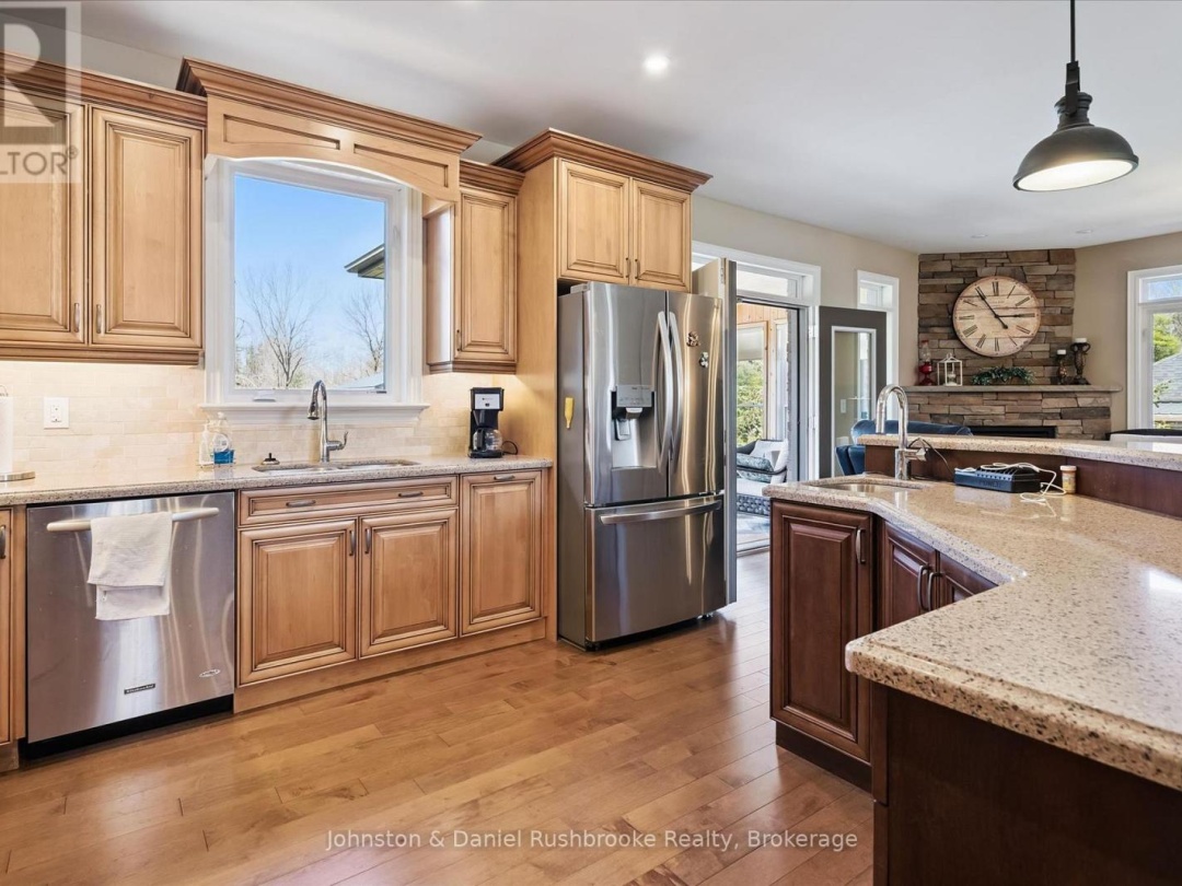 1842 MEADOWVIEW COURT, Severn (Marchmont)